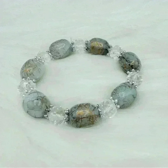 Ash Barrel Design Beaded Bracelet - Picture 3 of 4